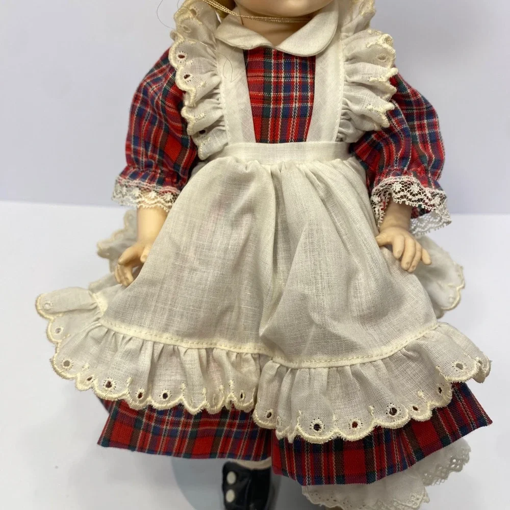 Madame Alexander McGuffey Ana Doll Kids 13 in Red Plaid Vintage Style